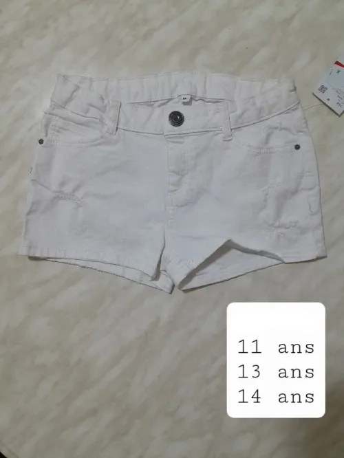 Short fille marque C&A