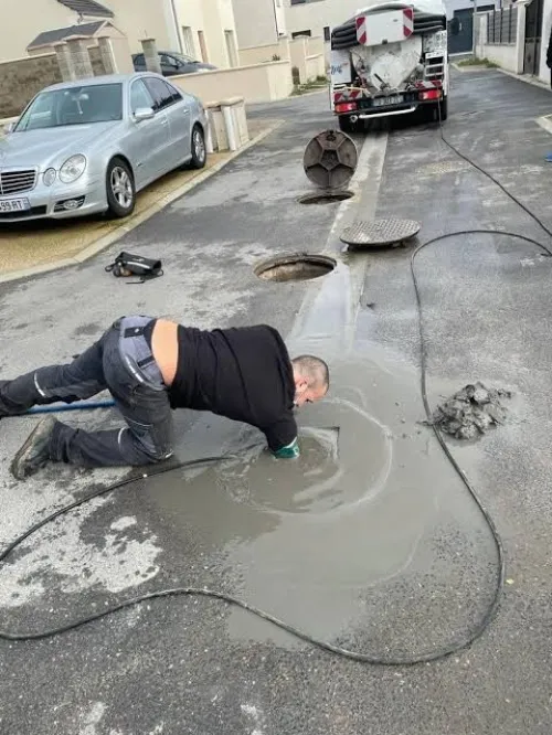 Camion nettoyage débouchage canalisation vidange 