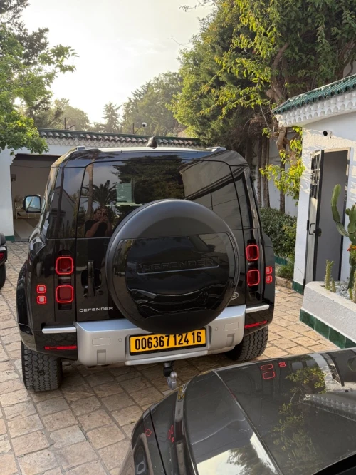 Land Rover Defender 2024 3 portes full options