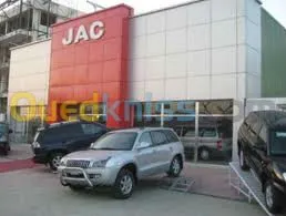 instalation d'artiicle de décoration