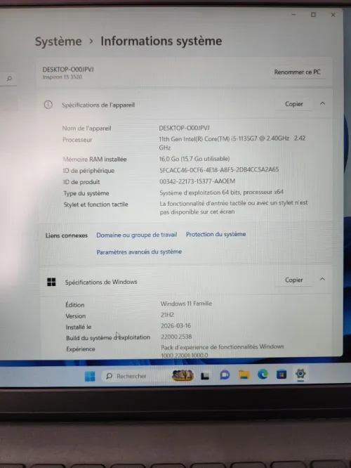 DELL INSPIRON 3520 i5 1135G7 2.40GHZ 16Gb DDR4 512gb SSD NVME INTEL IRIS XE GRAPHICS ECRAN 15p FHD
