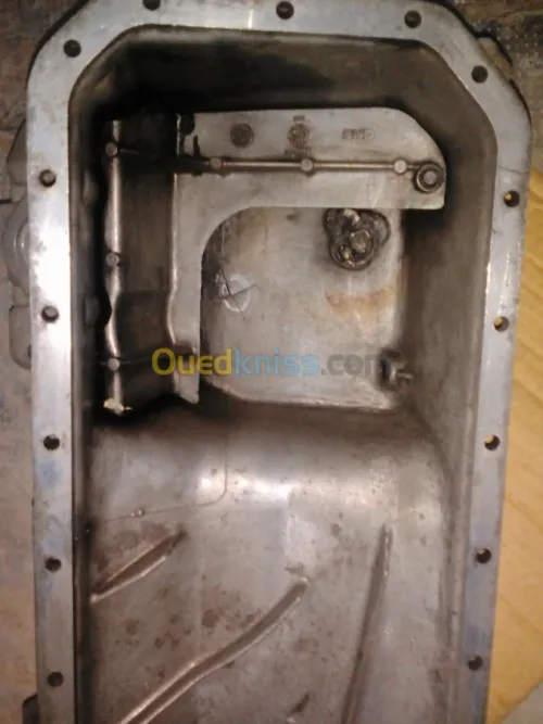 bloc moteur BMW 324d 6 cylindres STD  