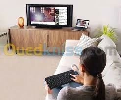 LOGITECH K400 TV PLUS Touchpad Clavier Sans Fil