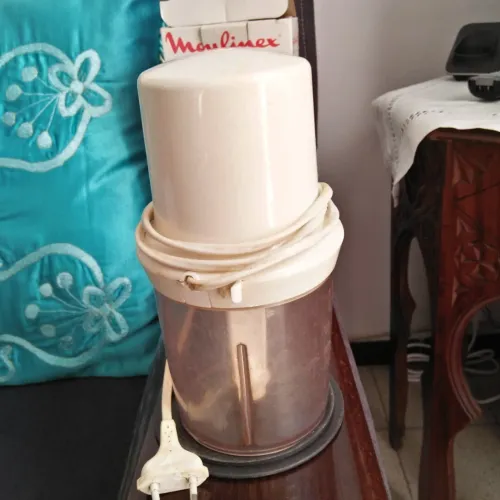 Hachoir+ bras mixeur Moulinex+bouilloire CE