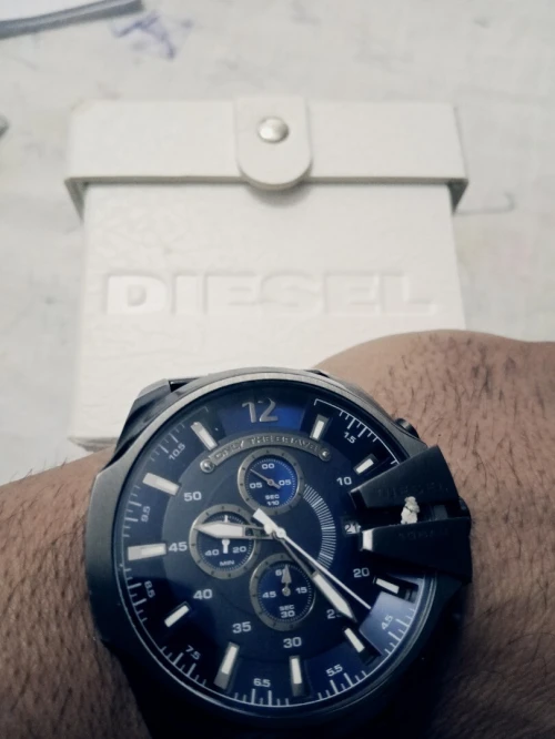 Montre diesel homme original Venu de France