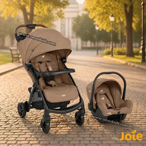 Poussette avec Maxi cosi Muze lx  Joie