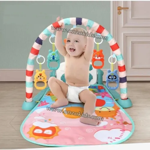 Tapis de jeu avec hochet et piano pour jambes