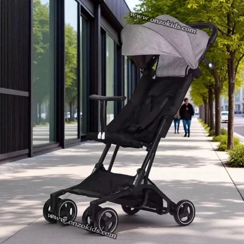 Poussette pliable compacte facile à transporter avec sac à dos