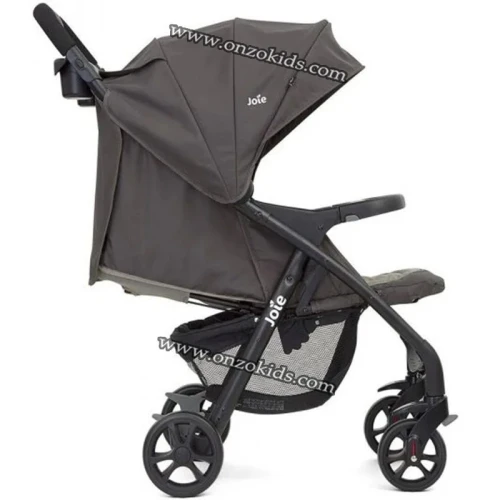Poussette avec Maxi cosi Muze lx  Joie