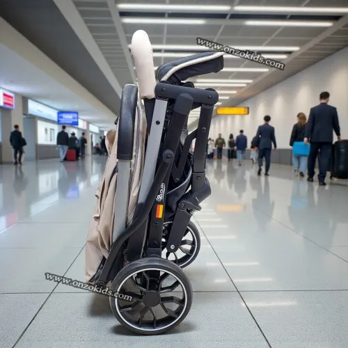 Poussette de luxe Compacte avec cache Pieds pour voyage - Requin