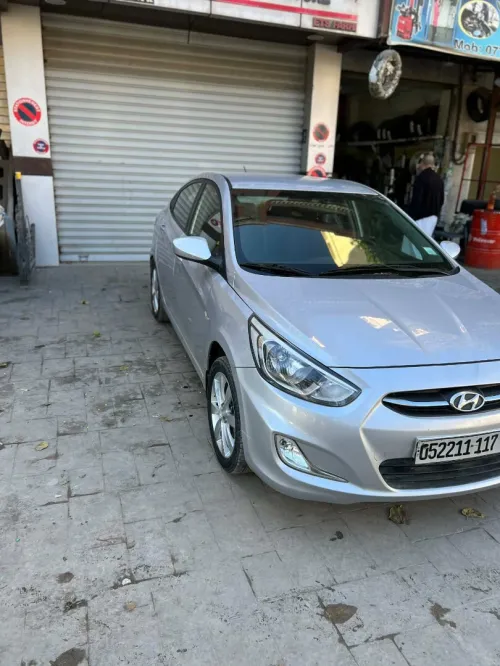 Hyundai Accent RB  4 portes 2017 Accent RB  4 portes