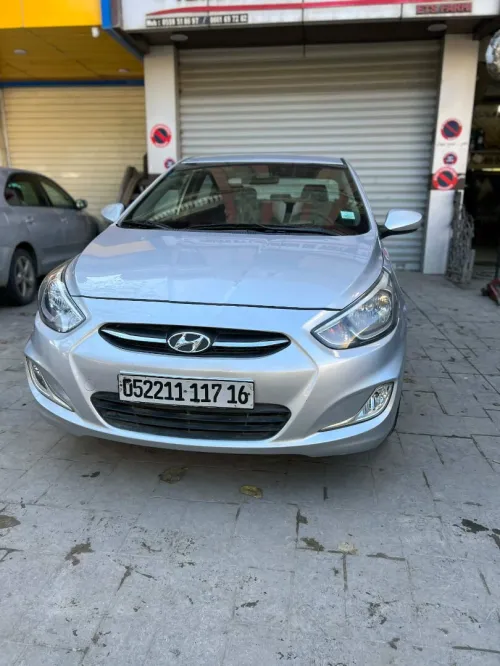 Hyundai Accent RB  4 portes 2017 Accent RB  4 portes