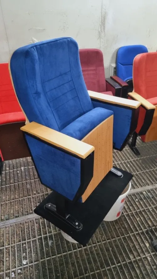 fauteuil de conférence.