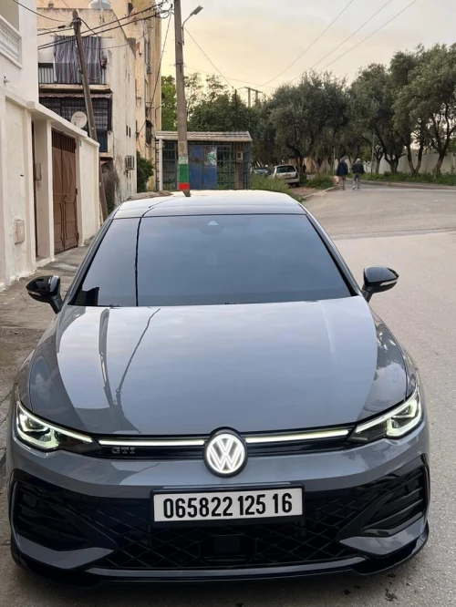 Volkswagen Golf 8.5 2025 R line