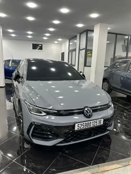 Volkswagen Golf 8.5 2025 R line