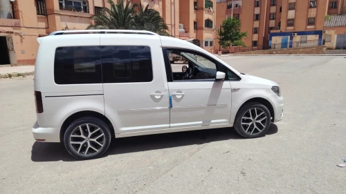 Volkswagen Caddy 2017 Highline