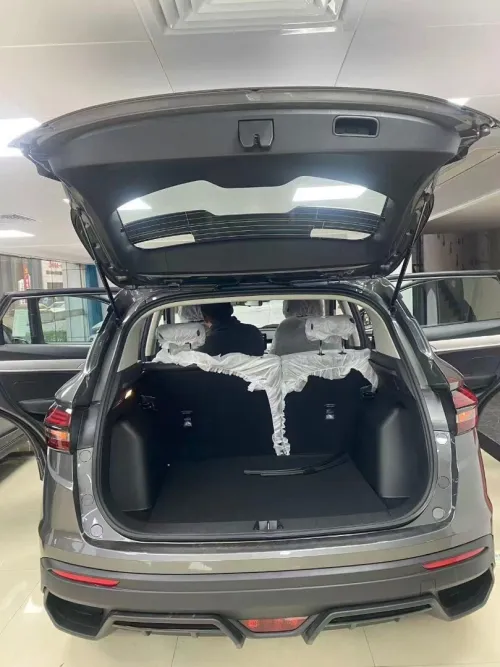 Geely Coolray 2026 