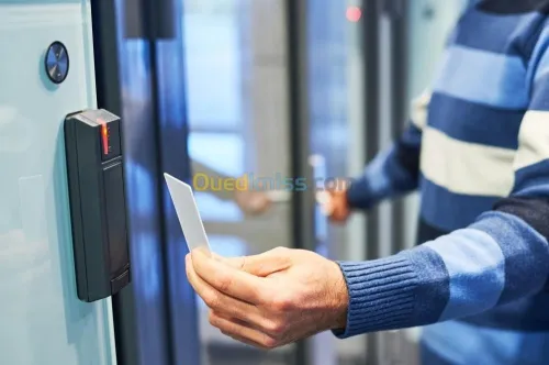 Sécurité Renforcée et Gestion des Entrées : Installation de Systèmes de Contrôle d'Accès