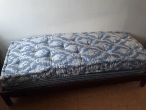 Deux matelas en pure laine 