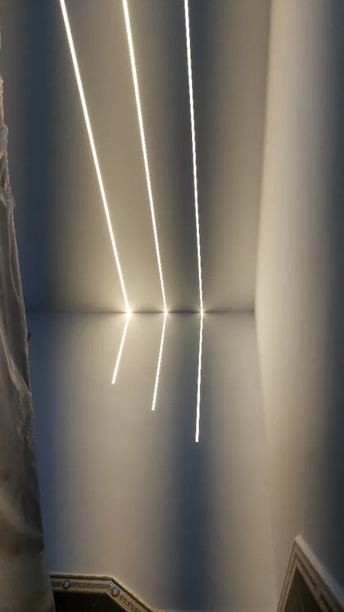 Electricien كهربائي