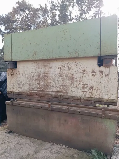 machine de découpe et de pliage