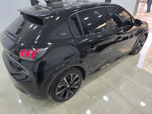 Peugeot 208 2025 GT