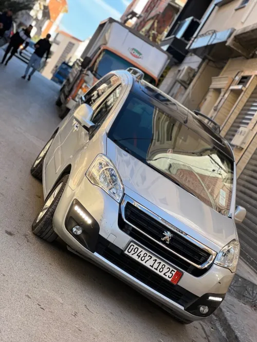 Peugeot Partner 2018 Tepee Allure 