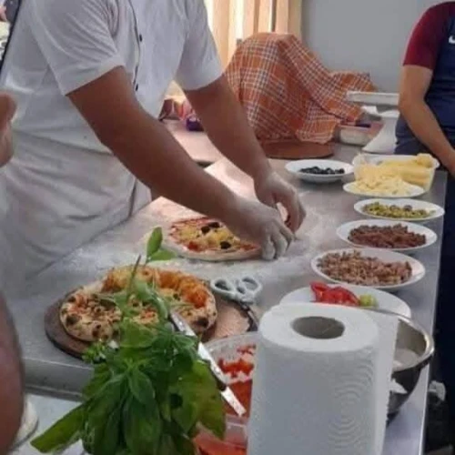 تكوين صانع البييزا