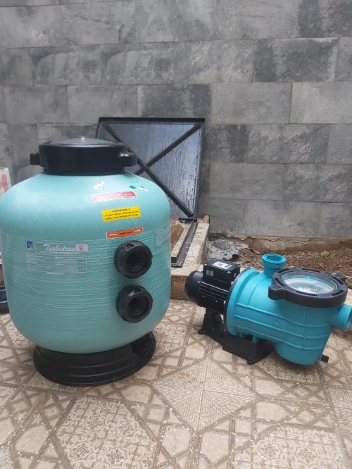 EQUIPEMENT DE PISCINE /SPA/ COMPETITION/ ET REALISATION /SERVICE