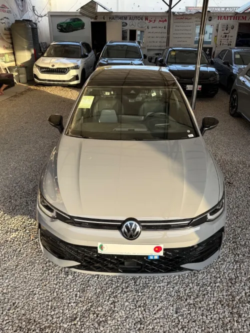 Volkswagen Golf 8 2025 R Black Edition 
