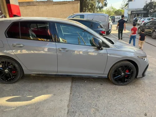 Volkswagen Golf 8 2025 R Black Edition 