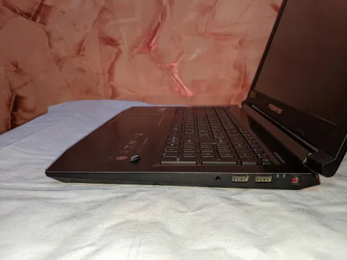 PREDATOR HELIOS 300
