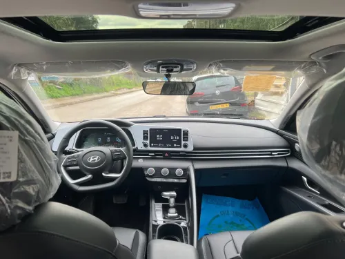 Hyundai Elantra 2025 Glx