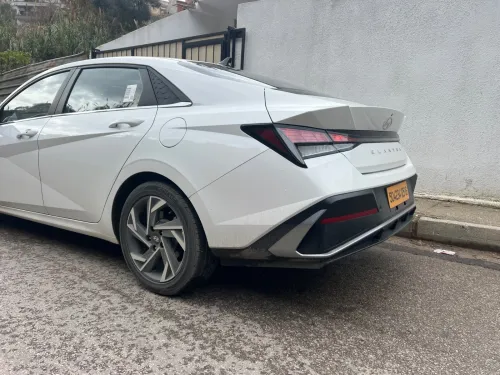 Hyundai Elantra 2025 Glx