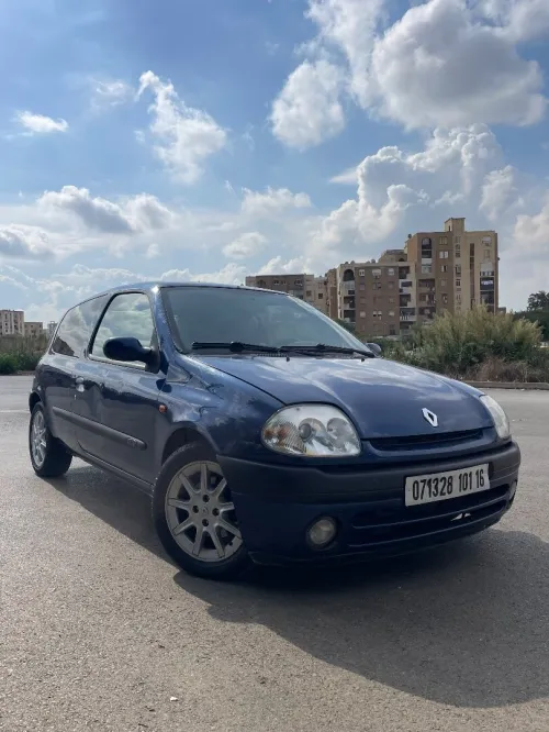 Renault Clio 2 2001 Initiale