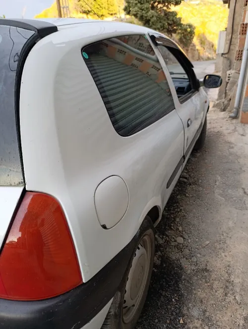 Renault Clio 2 2001 Extreme
