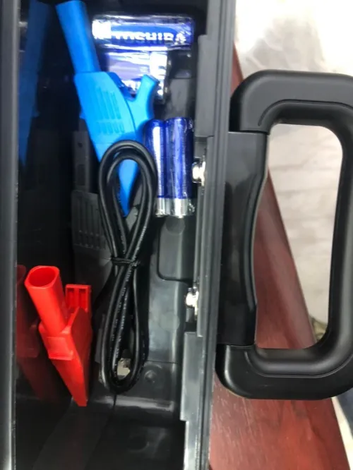 Porte-cadenas Multiple Master Lock + vanne hydraulique la marque GEMELS ref GE2  + Clé dynamométrique 3-4' 140-700nm la marque TOPTULL + Fluke 1623-2 résistance de mise à la terre + Hioki IR3455 Testeur d'isolement + Pate décapant de inox 