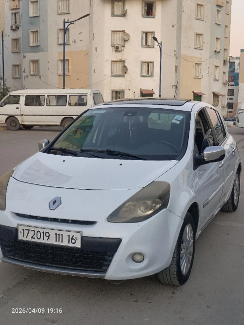 Renault Clio 3 2011 Night and Day