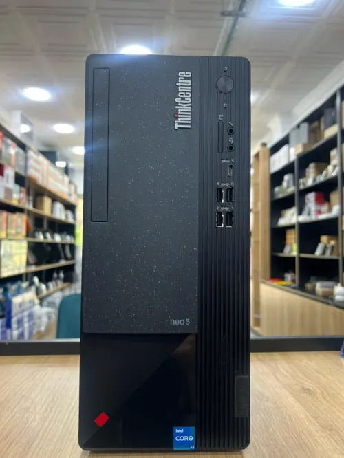  Lenovo Thinkcentre Neo 50t i3-12100 12GEN 8G RAM 256 SSD NVMe Ecran 18.5 Pouces