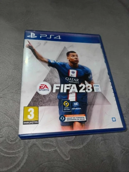 CD FIFA 23 PS4 أصلي بحالة ممتازة لا تفوت الفرصة!