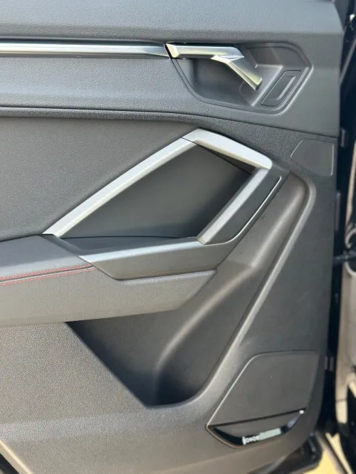 Audi Q3 2023 S line