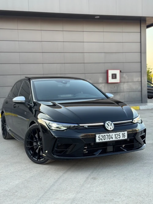 Volkswagen Golf 8 2025 R 333 