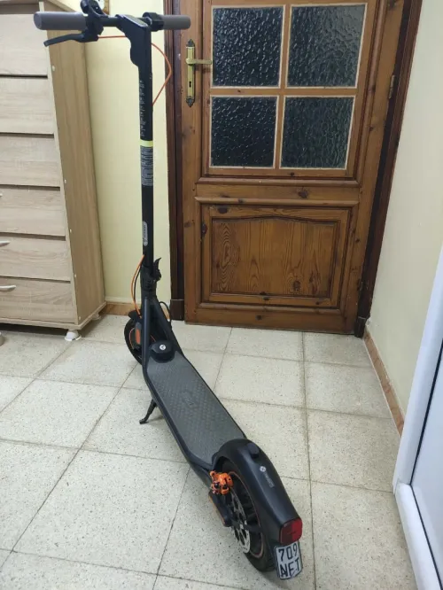 Trottinettes éléctriques Ninebot et SXT