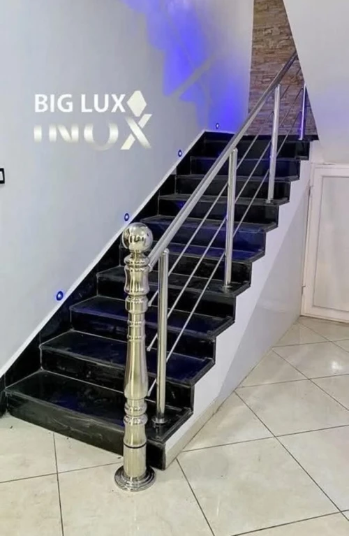 Travaux en inox et verre