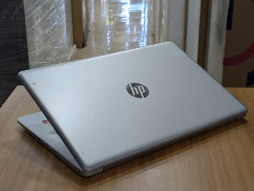 HP NOTEBOOK 17 RYZEN 3 3200 /8G/ 256 SSD +1TERA HDD/17.3
