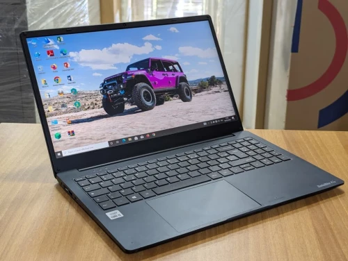 TOSHIBA DYNABOOK / INTEL I5 10 EME / 8G /256 SSD / 15.6 FHD +CARTABLE