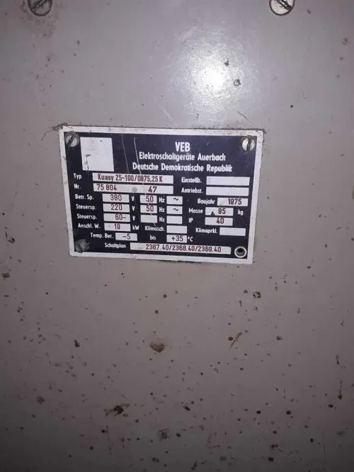 Avendre machine injection plastique