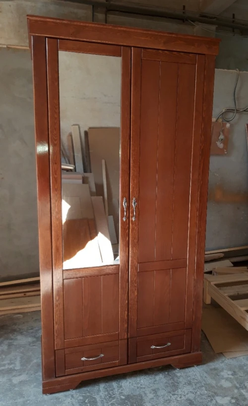 Chambre individuelle en bois rouge