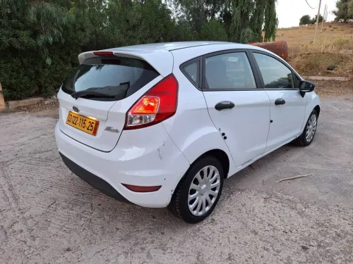 Ford Fiesta 2015 Trend