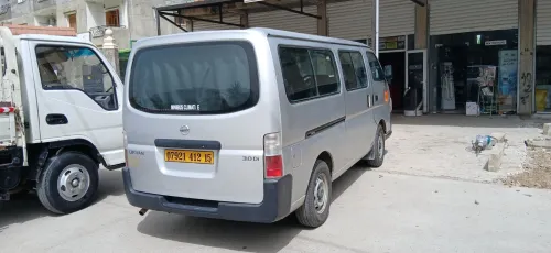 Nissan Urvan 2012